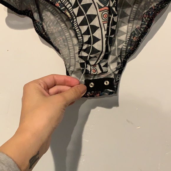 Tribal print shear body suit - Picture 3 of 9